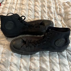 Converse Chuck Taylor’s sz9